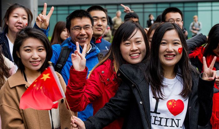 报告称英国顶尖大学高度依赖中国学生！中英关系直接影响知识经济？