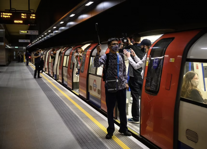 伦敦新开两大地铁站，背后有故事！伦敦地铁藏着多少小秘密？