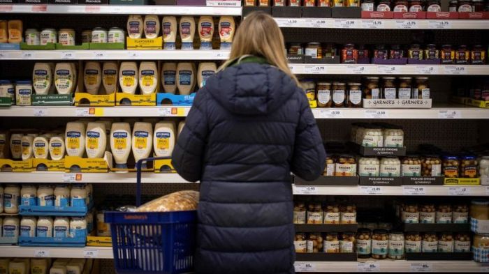 英国超市纷纷降价，对抗物价上涨！价格战中，市场重新洗牌？