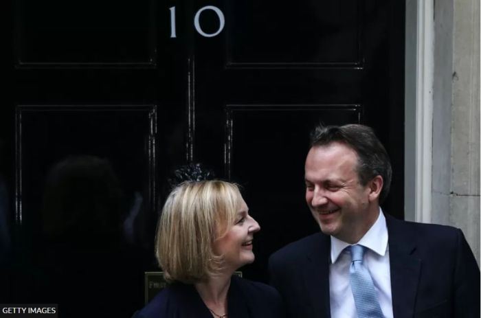 英国选出女首相，“第一丈夫”的故事却令人唏嘘！选举屡败，妻子“出轨”选择原谅……