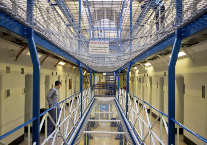 英国考虑强制化学阉割性犯罪者