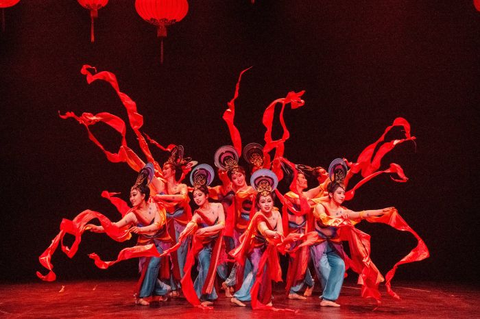 2026英国伟福市马年中国新年文艺汇演在伟福皇宫剧院圆满举行